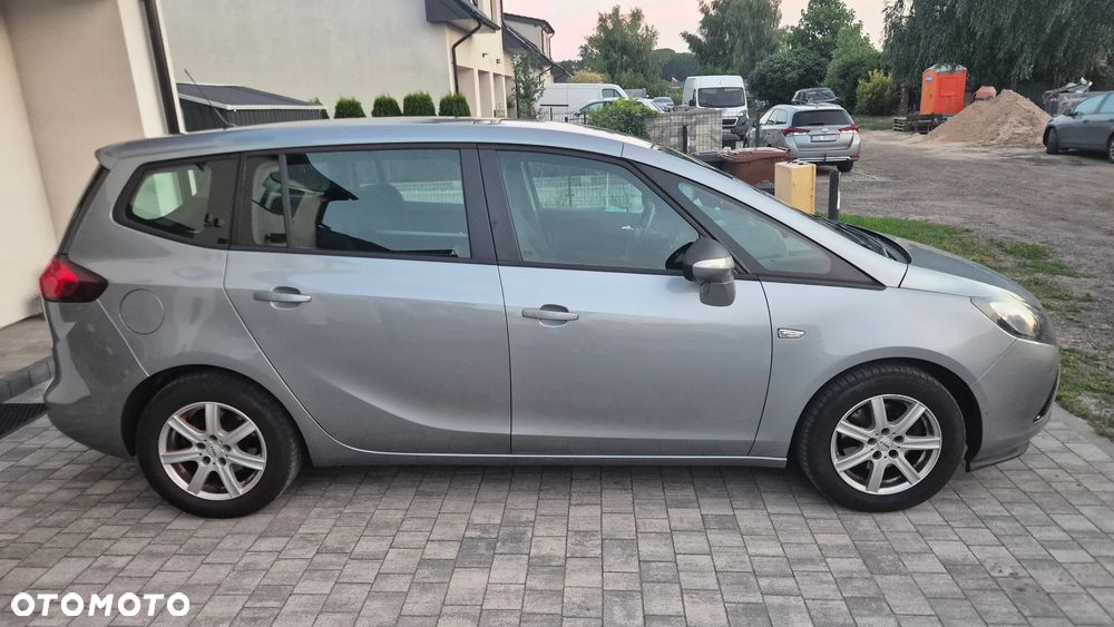 Opel Zafira - 4