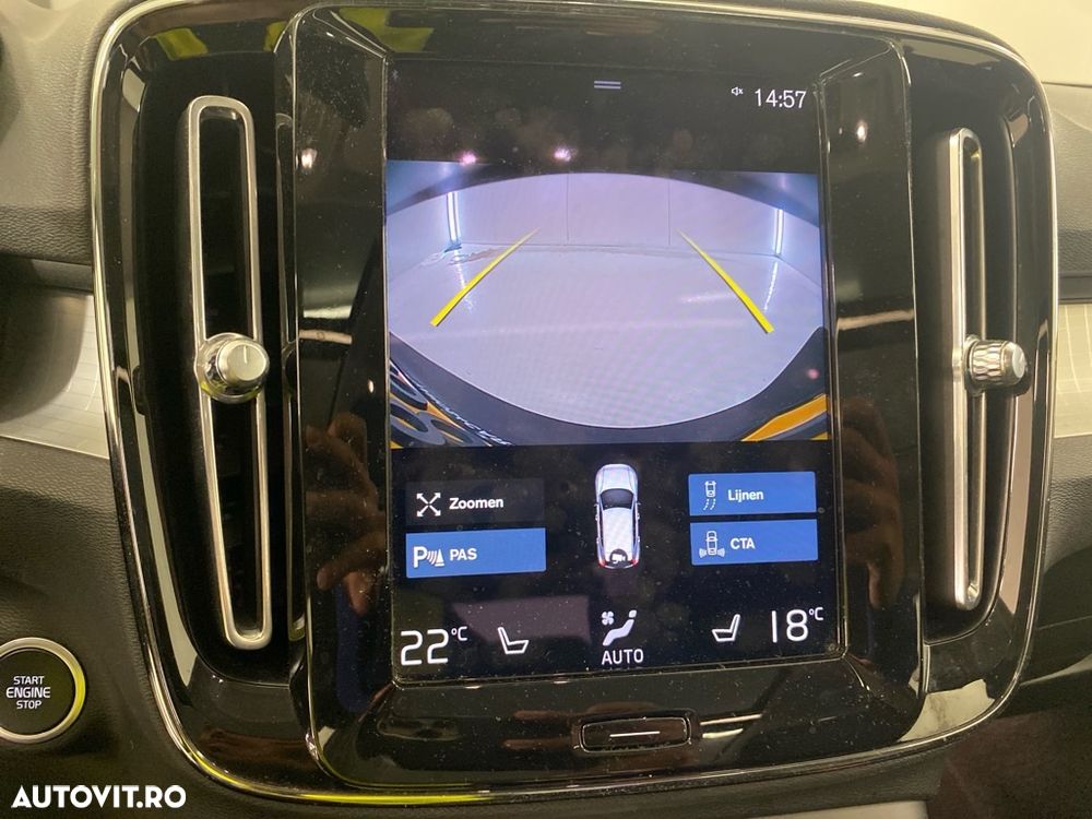 Volvo XC 40 T2 Momentum Pro - 8
