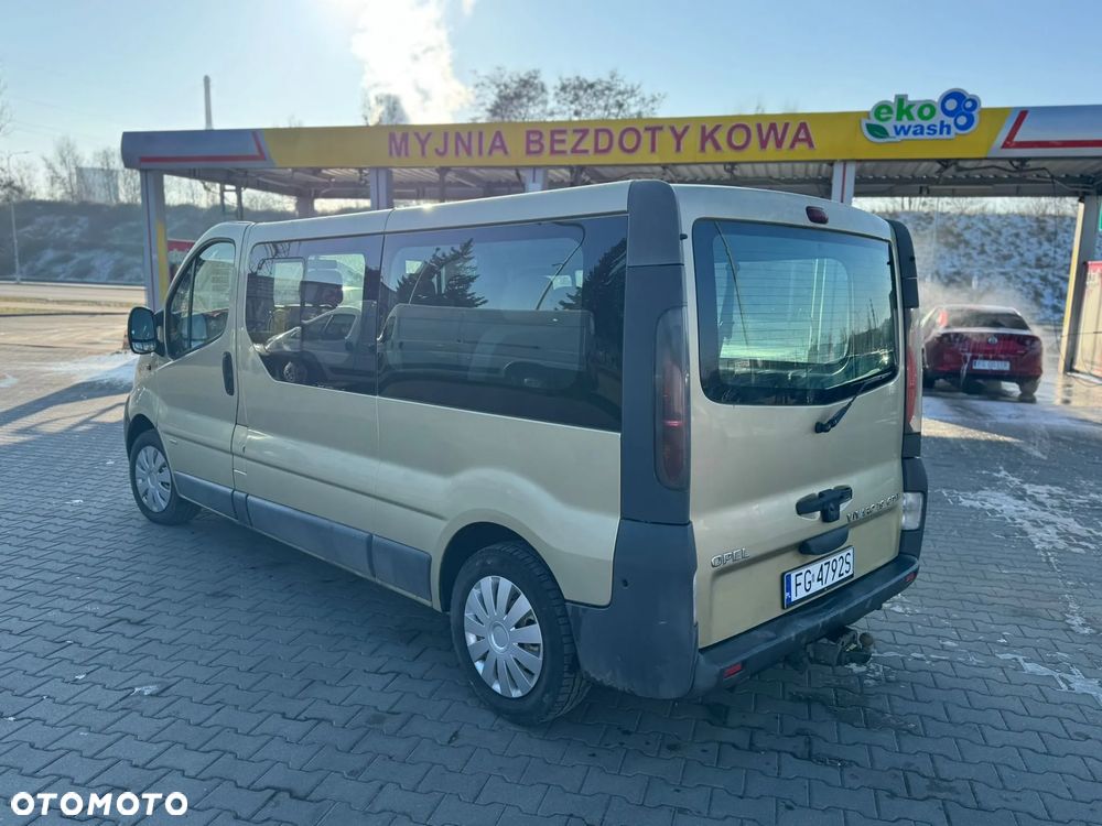 Opel Vivaro Tour - 7