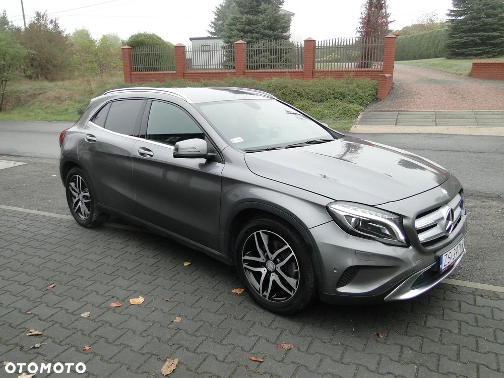 Mercedes-Benz GLA 250 4-Matic - 6