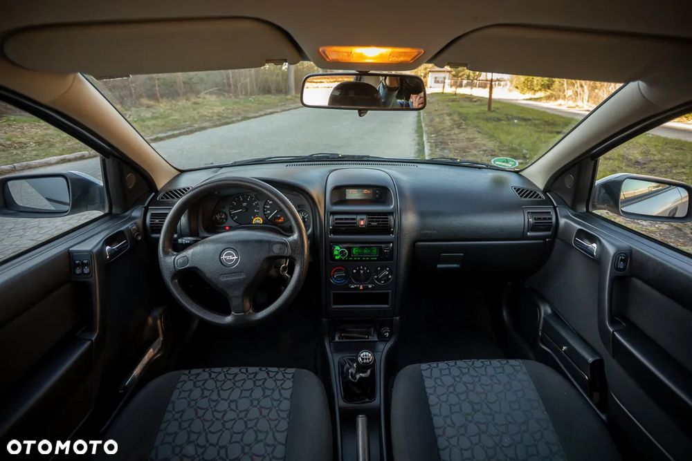 Opel Astra 1.6 - 32