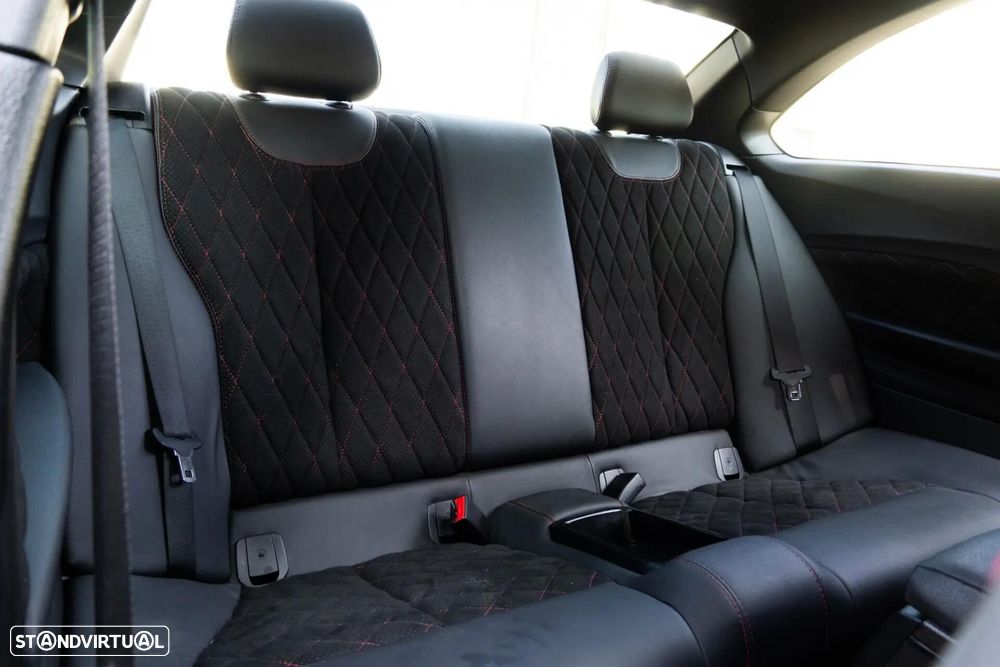 BMW 220 d Coupe Pack M - 10