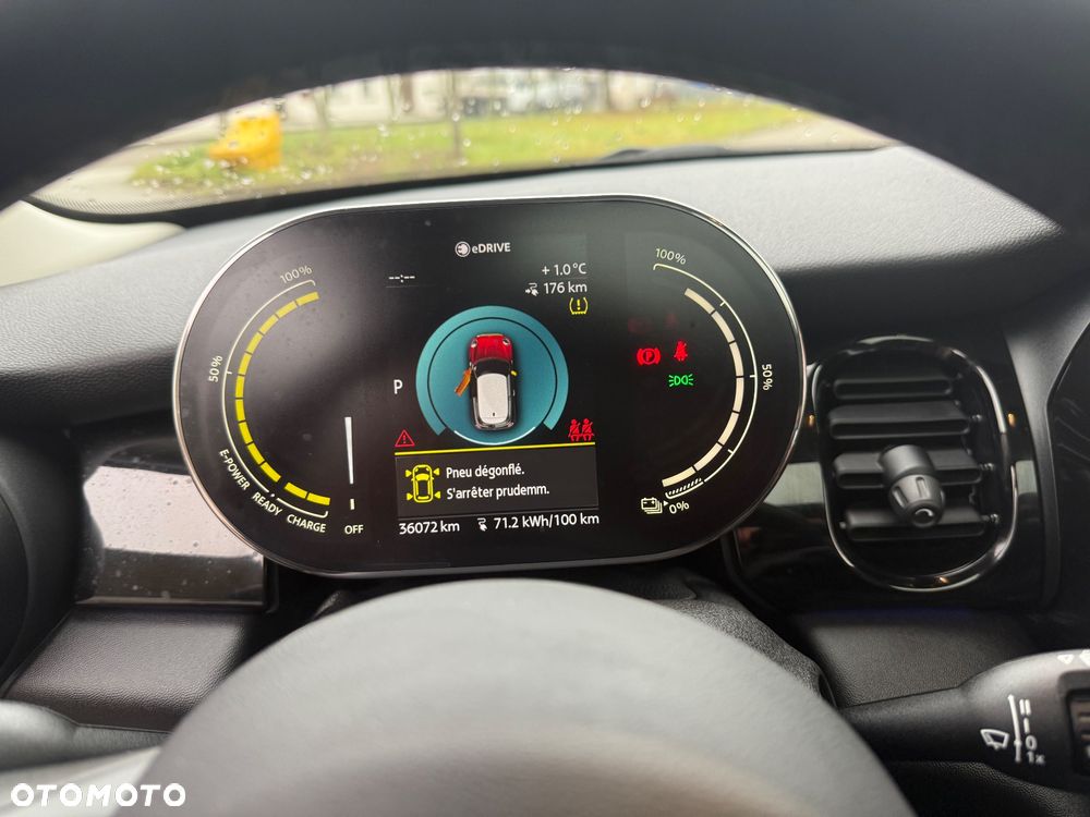 MINI Cooper SE Essential Trim - 14