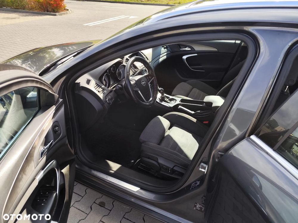 Opel Insignia 2.0 CDTI - 8