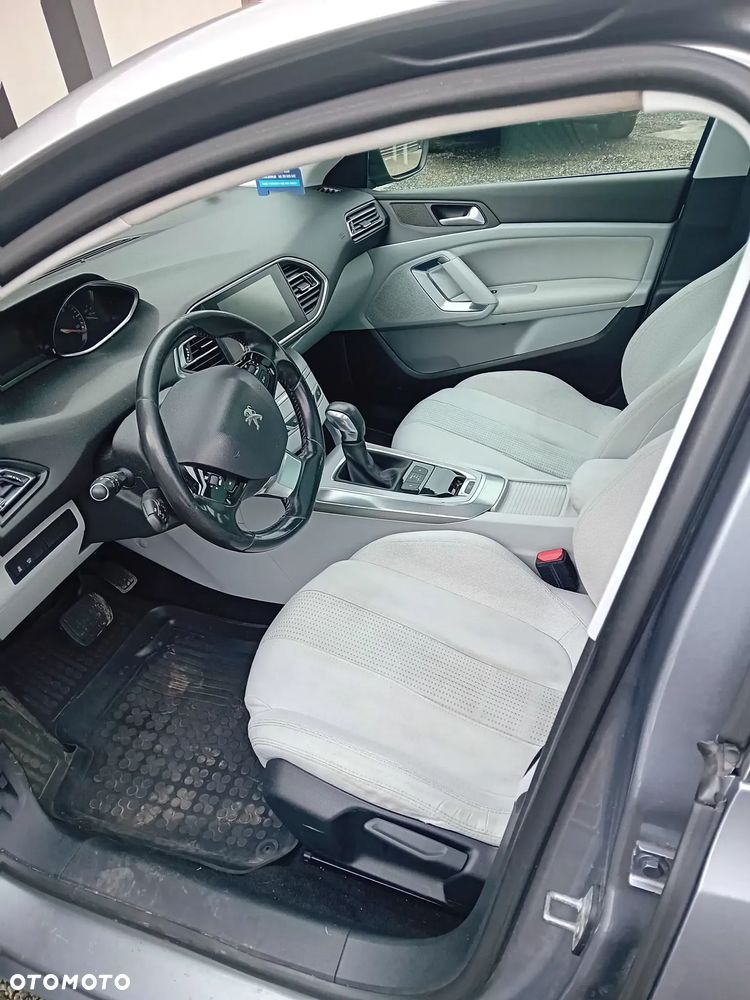 Peugeot 308 BlueHDi FAP 120 EAT6 Stop & Start Allure - 7