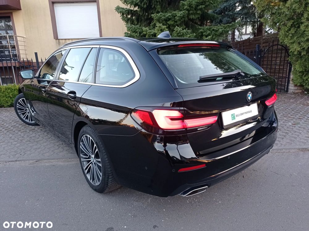 BMW Seria 5 520d Luxury Line sport - 9