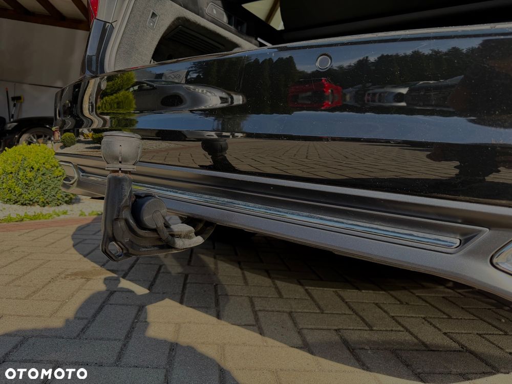 Audi A6 Avant 40 TDI S tronic S line - 32