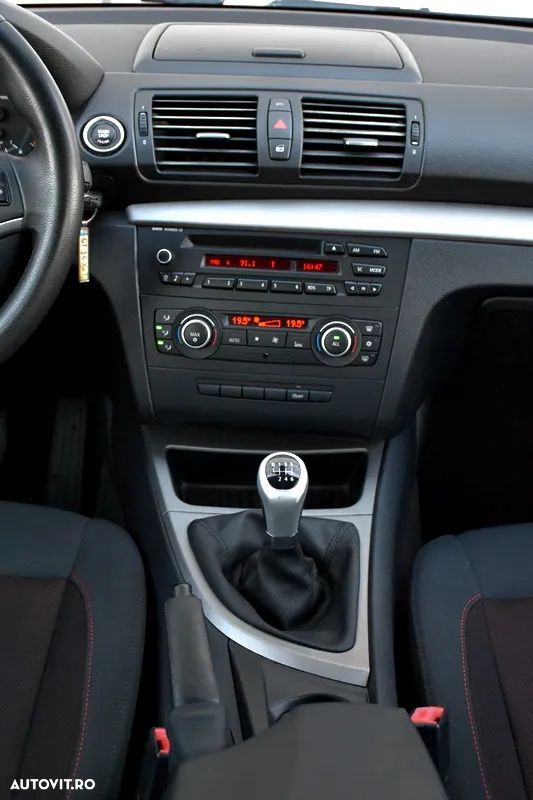 BMW Seria 1 116d - 14