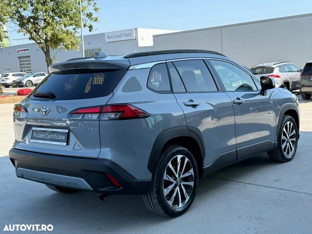 Toyota Corolla Cross - 10