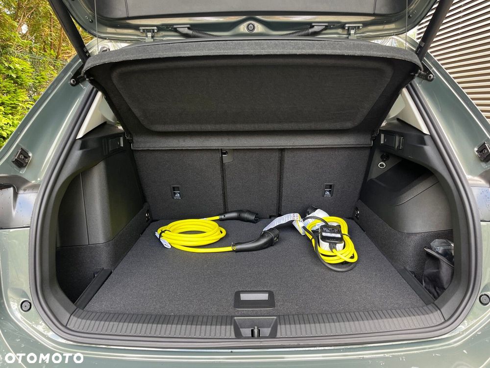 Volkswagen Tiguan - 11