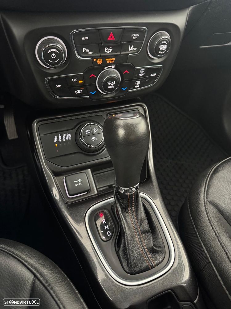 Jeep Compass 1.3 T4 4xe Auto Limited - 12
