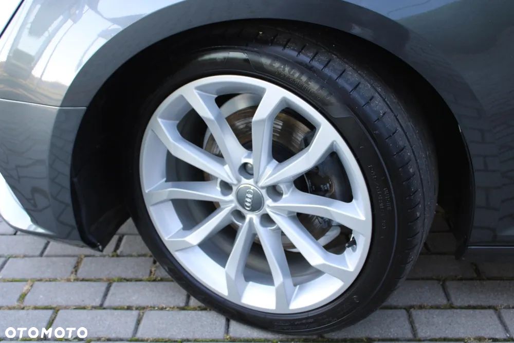 Audi A4 Avant 40 TFSI Sport - 21