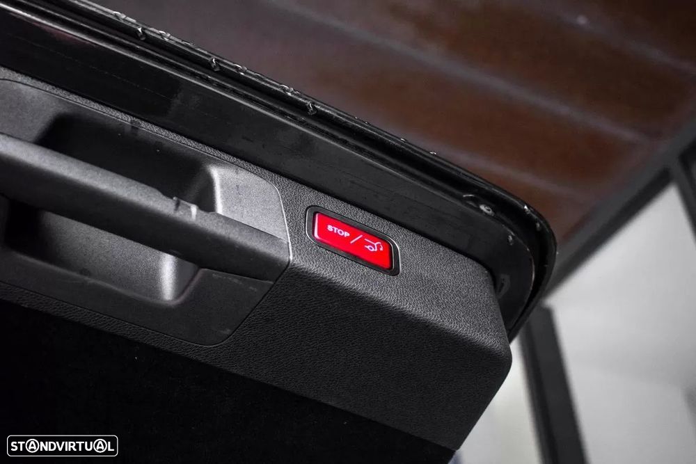 Mercedes-Benz E 300 e AMG Line - 35