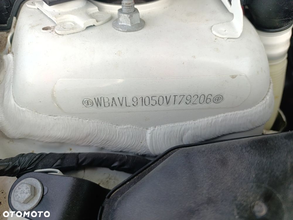 BMW X1 sDrive20i - 28