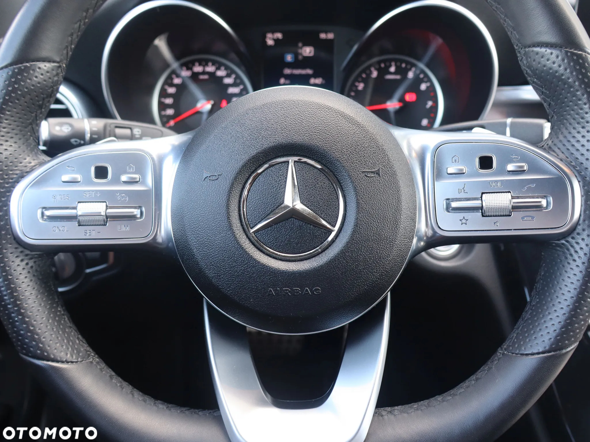 Mercedes-Benz Klasa C 200 4MATIC 9G-TRONIC - 26
