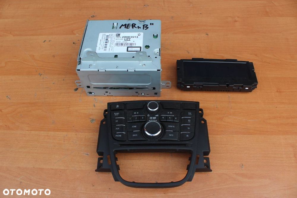 RADIO PANEL WYŚWIETLACZ CD400 OPEL MERIVA B - 1