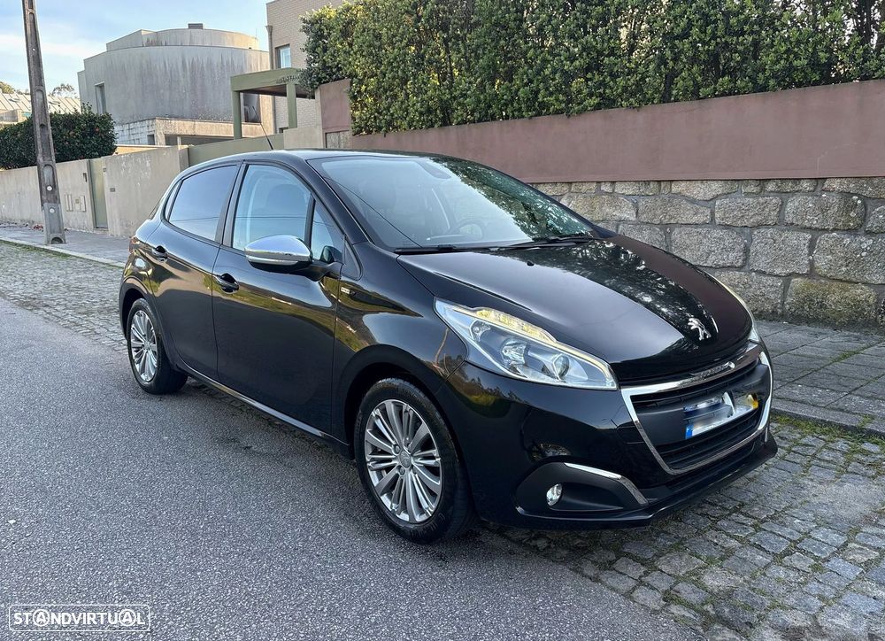 Peugeot 208 1.2 PureTech Style - 9