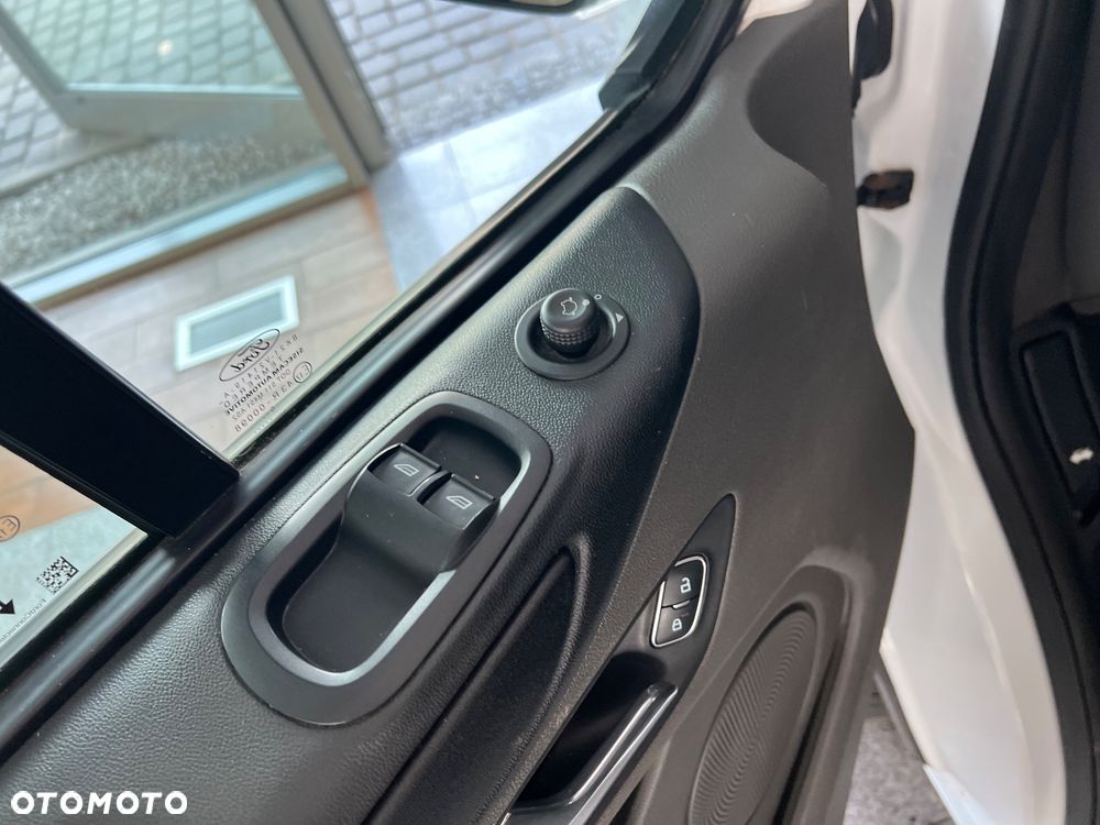 Ford Transit Custom - 23