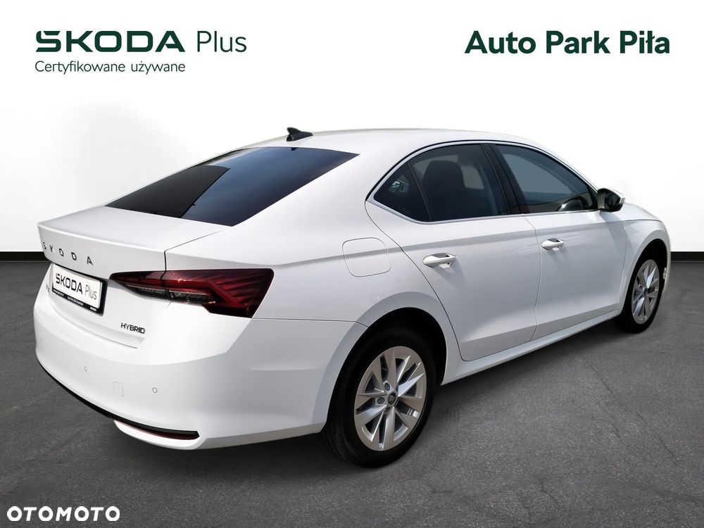 Skoda Octavia 1.5 TSI mHEV Selection DSG - 3
