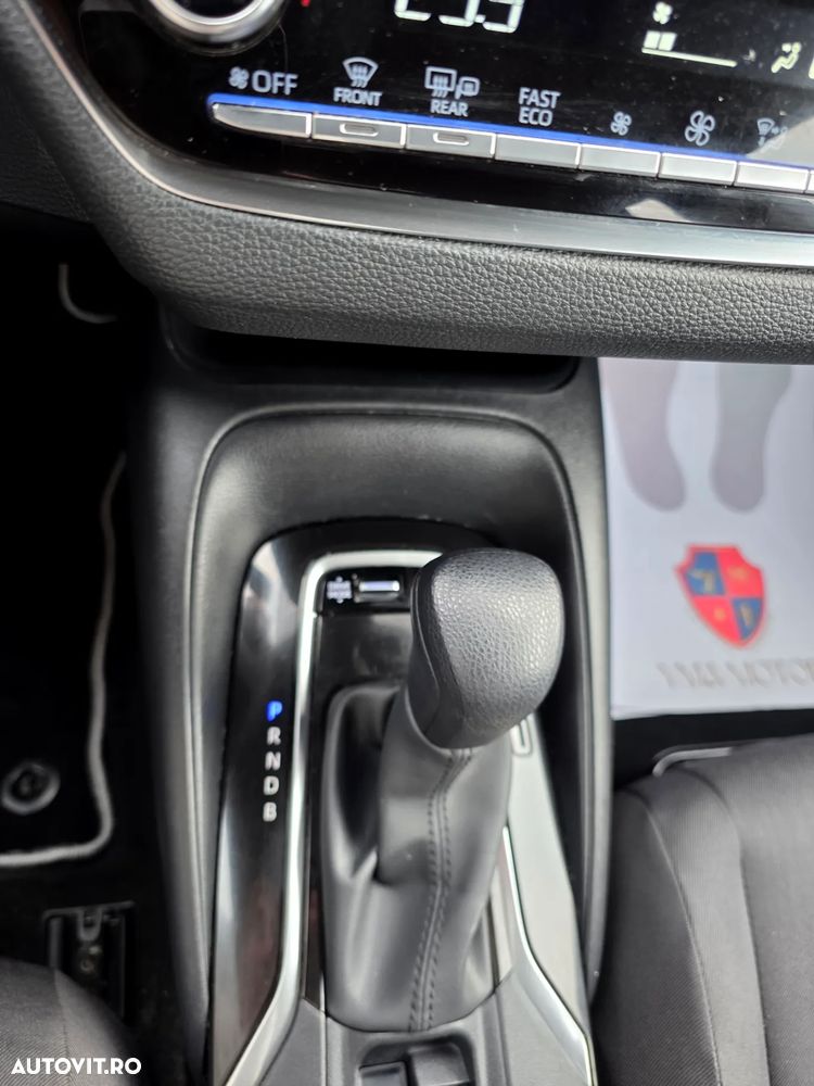 Toyota Corolla 1.8 HSD Business - 20