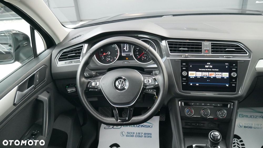 Volkswagen Tiguan - 8