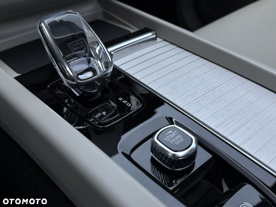 Volvo XC 60 - 24