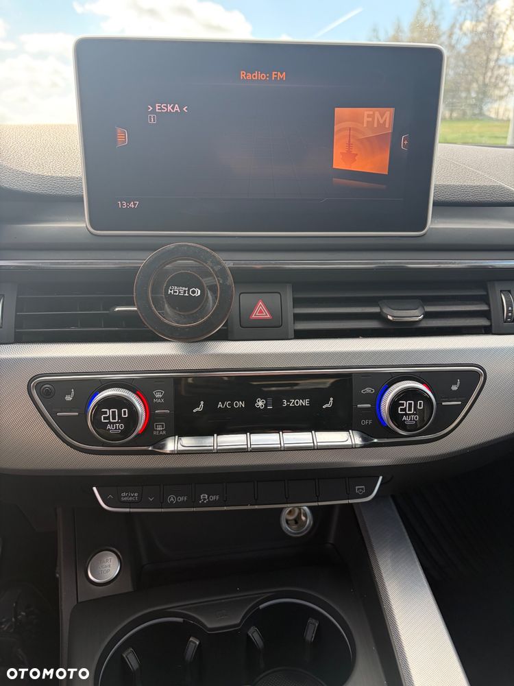 Audi A4 Limousine 2.0 TFSI ultra S tronic - 17