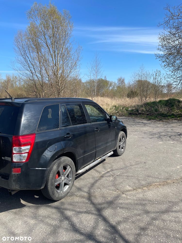 Suzuki Grand Vitara 2.0 De luxe - 8