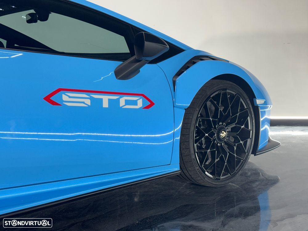Lamborghini Huracán STO - 9