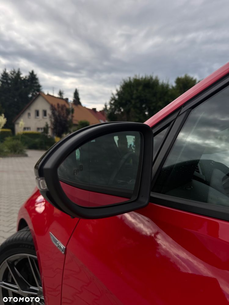 Volkswagen Golf - 5