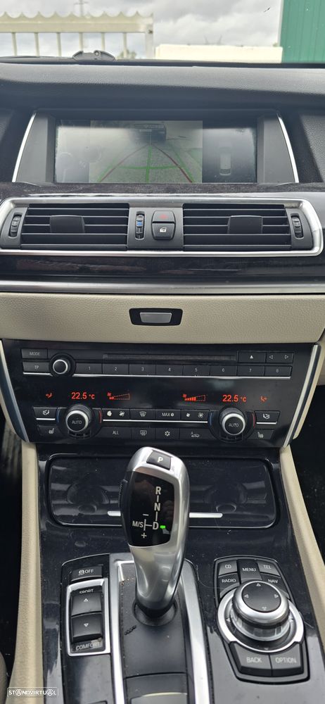 BMW 530 Gran Turismo d - 21