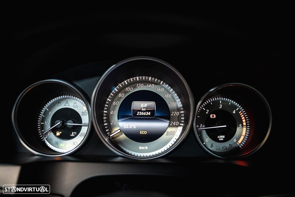 Mercedes-Benz E 220 CDi Avantgarde BlueEfficiency - 10