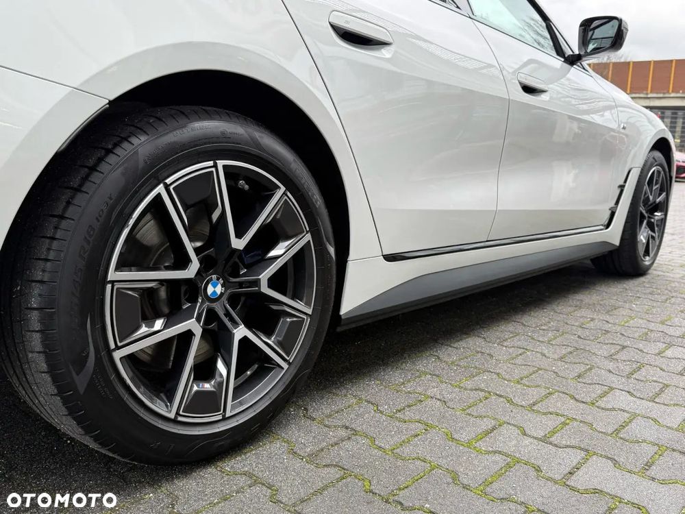 BMW i4 83.9kWh xDrive 40 M Sport - 5