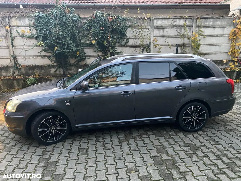 Toyota Avensis 2.2 D-4D Sol - 6