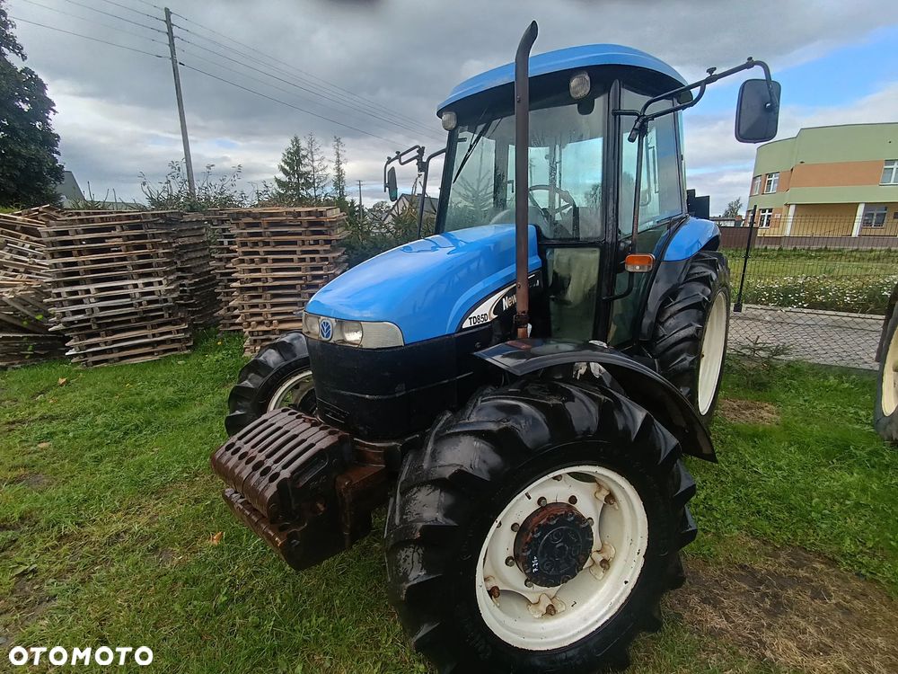 New Holland TD85D - 1