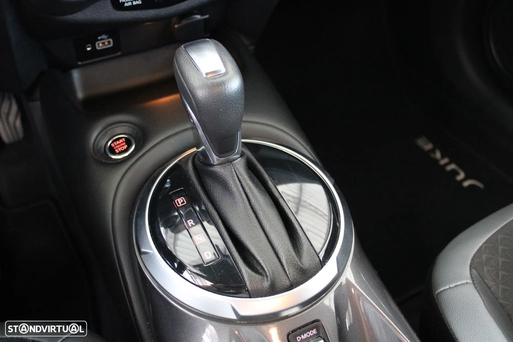 Nissan Juke 1.0 DIG-T N-Connecta DCT - 19