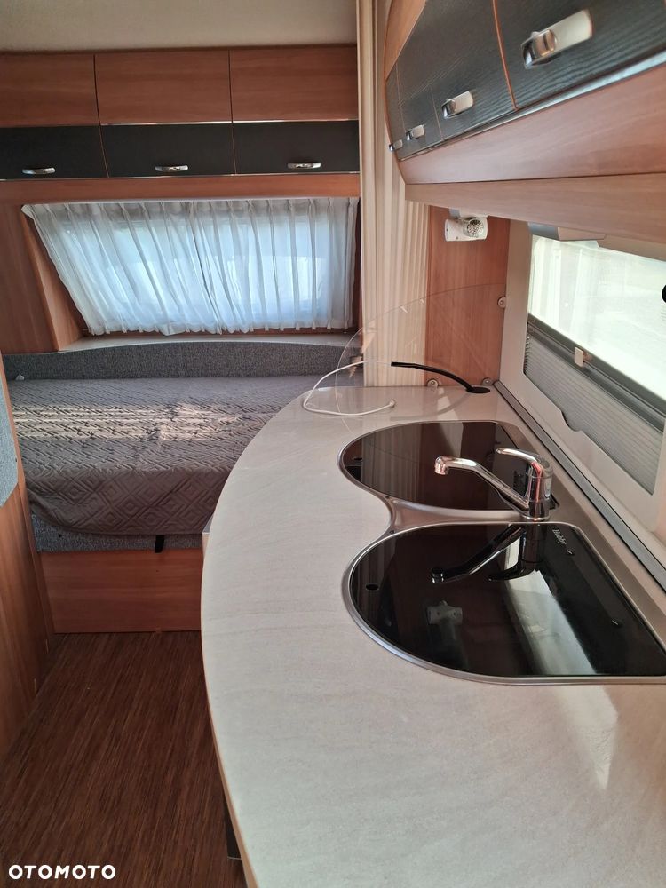 Hobby De Luxe 440 - 8