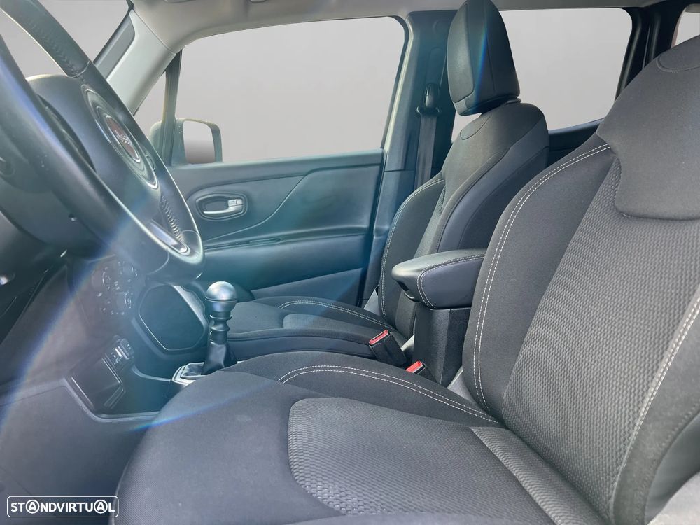 Jeep Renegade 1.0 T Limited - 9