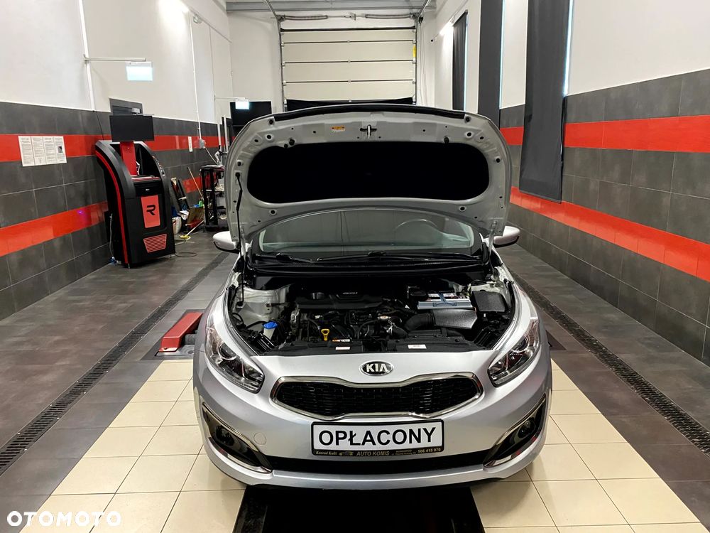 Kia Ceed 1.6 GDI Platinum Edition - 25