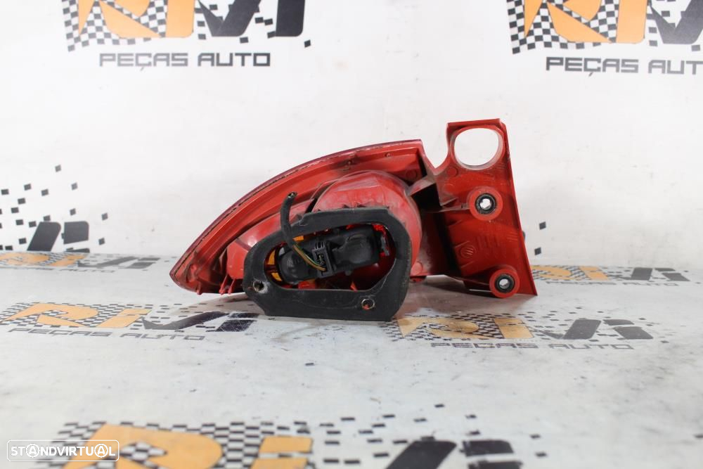 Farolim Direito Seat Leon (1P1)  Farolim Direito Do Chassi Seat Leon 1 - 3