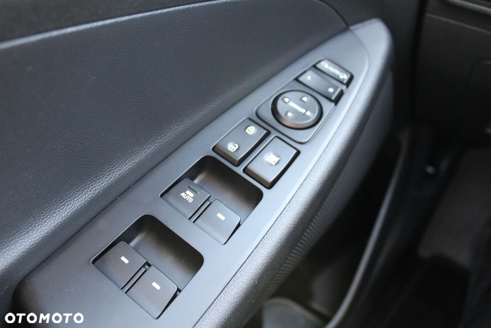 Hyundai Tucson 1.7 CRDI BlueDrive Comfort 2WD DCT - 32