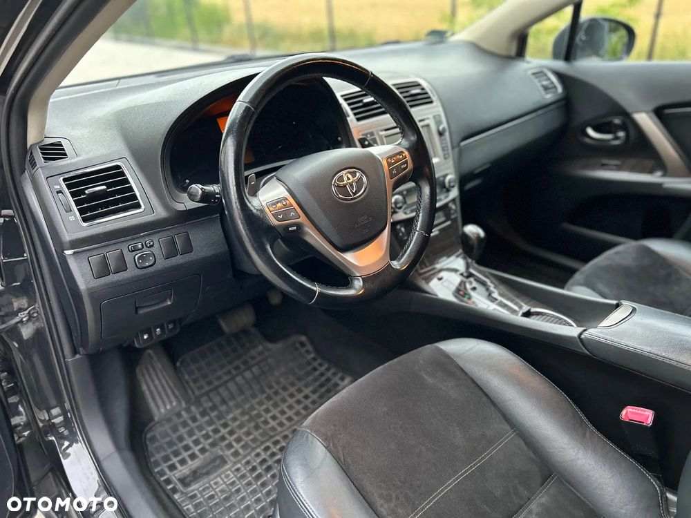 Toyota Avensis 2.0 Sol MS - 11