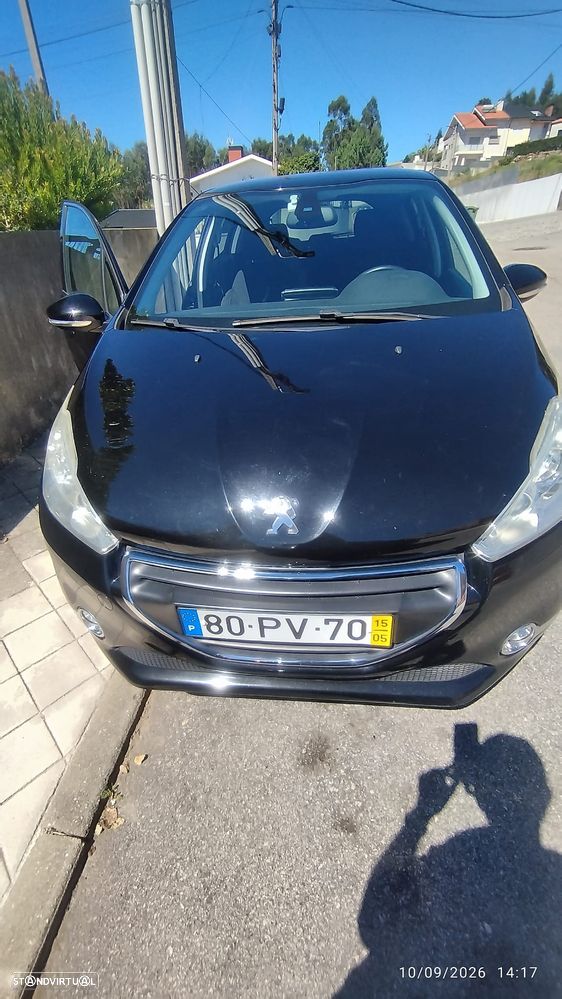 Peugeot 208 1.2 PureTech Allure - 5