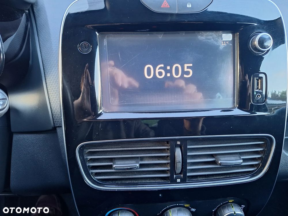 Renault Clio (Energy) TCe 90 Start & Stop LIMITED - 27