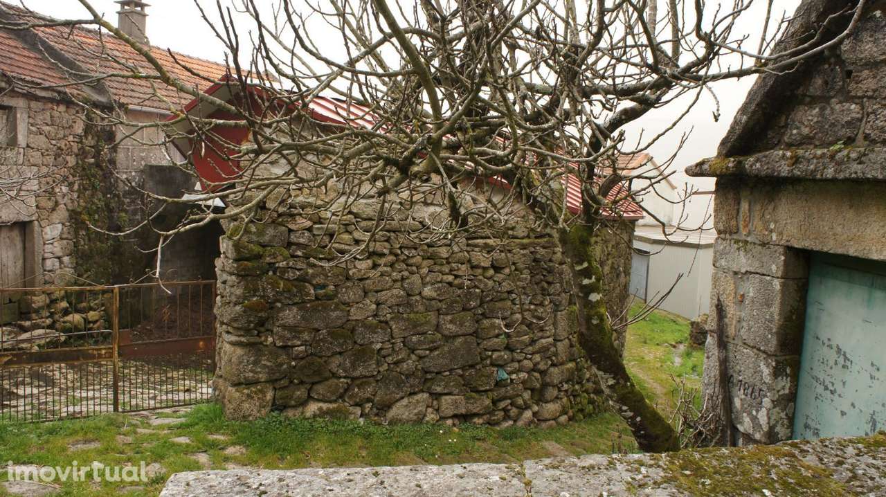 Moradias em Castro Laboreiro - Grande imagem: 3/15