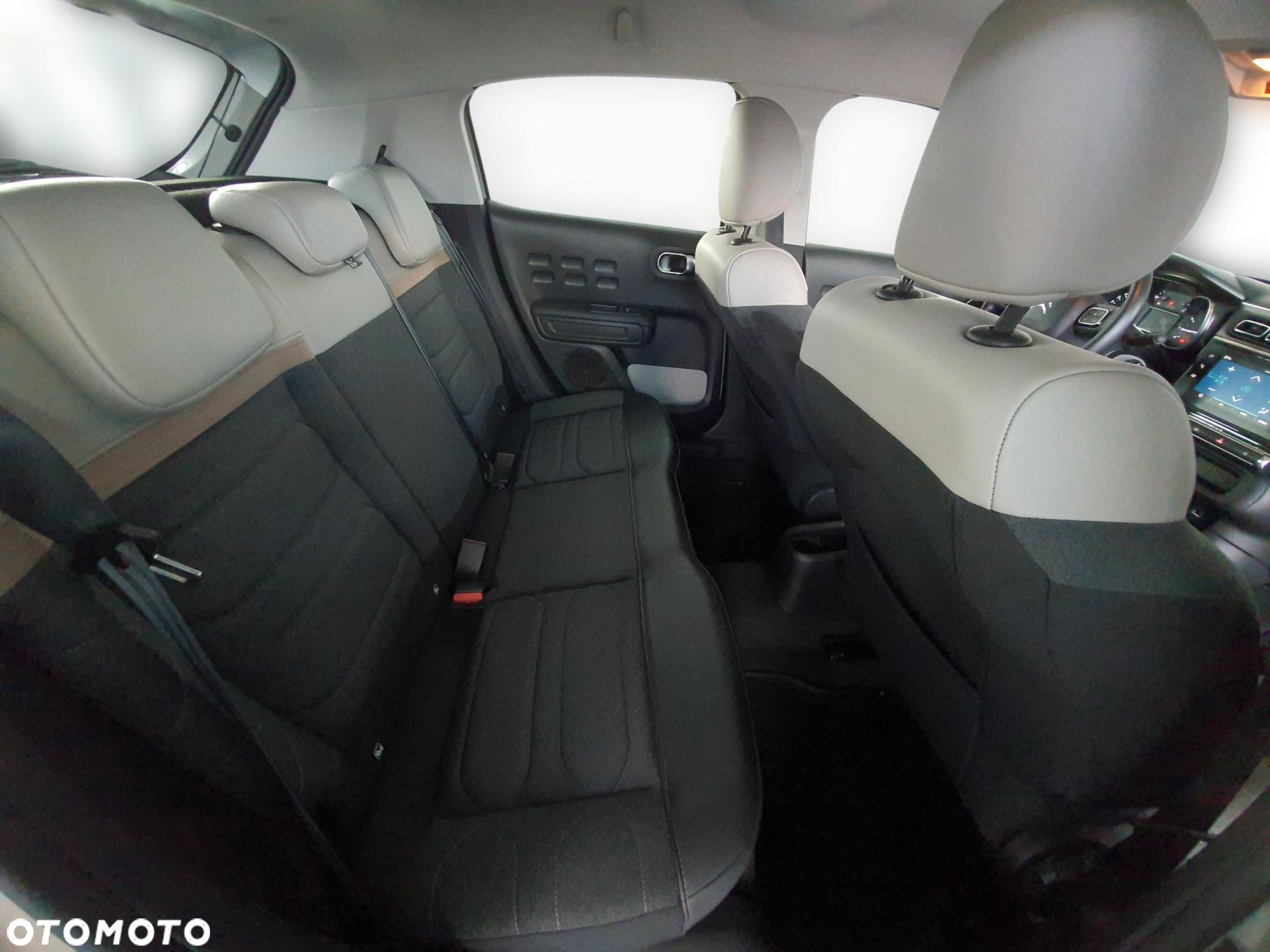 Citroën C3 1.2 PureTech Shine - 19