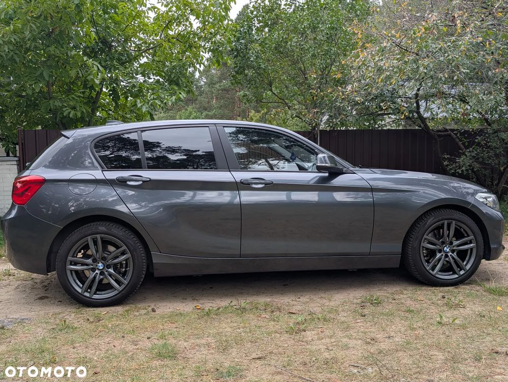 BMW Seria 1 120i - 7