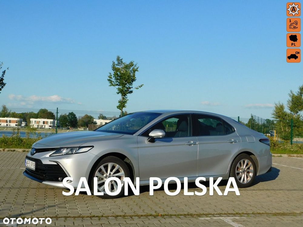 Toyota Camry - 1