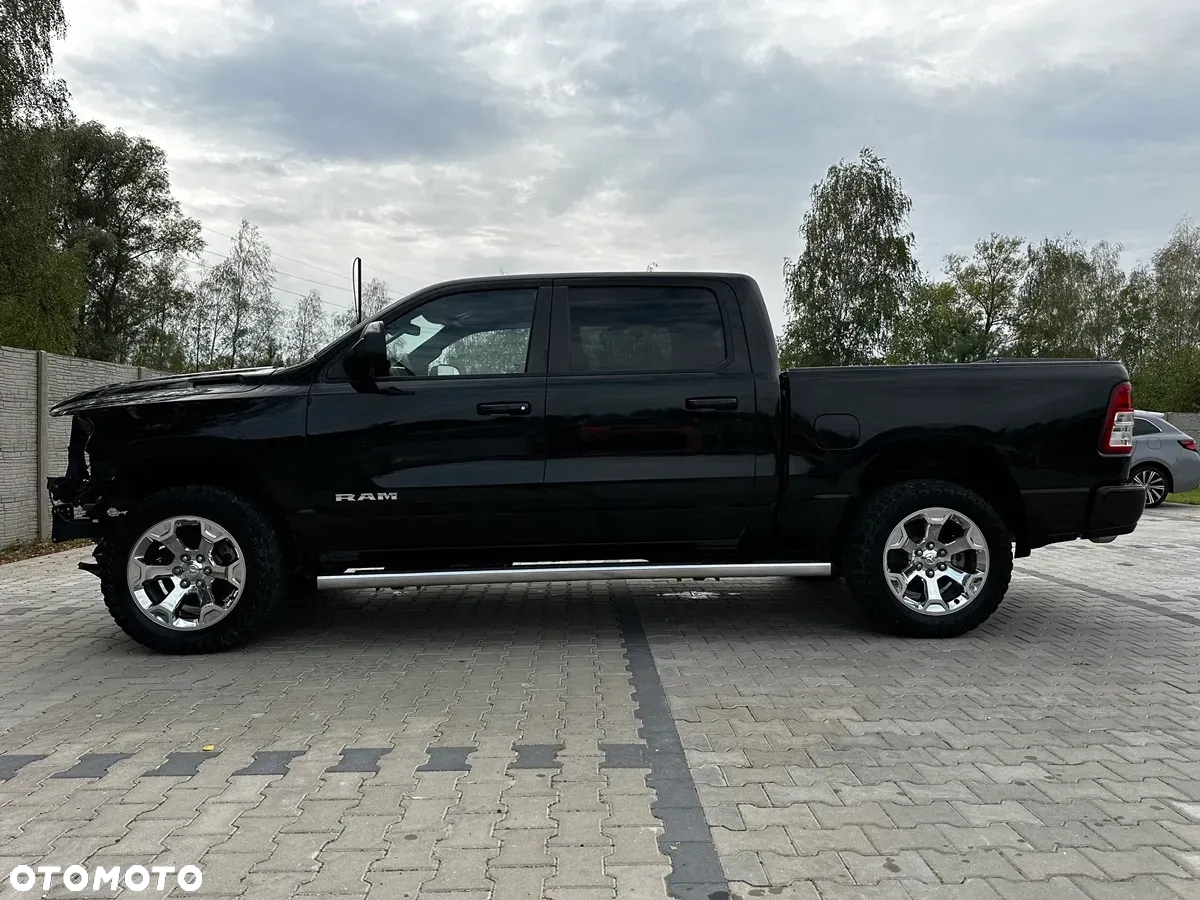 Dodge RAM 1500 5.7 4x4 - 16