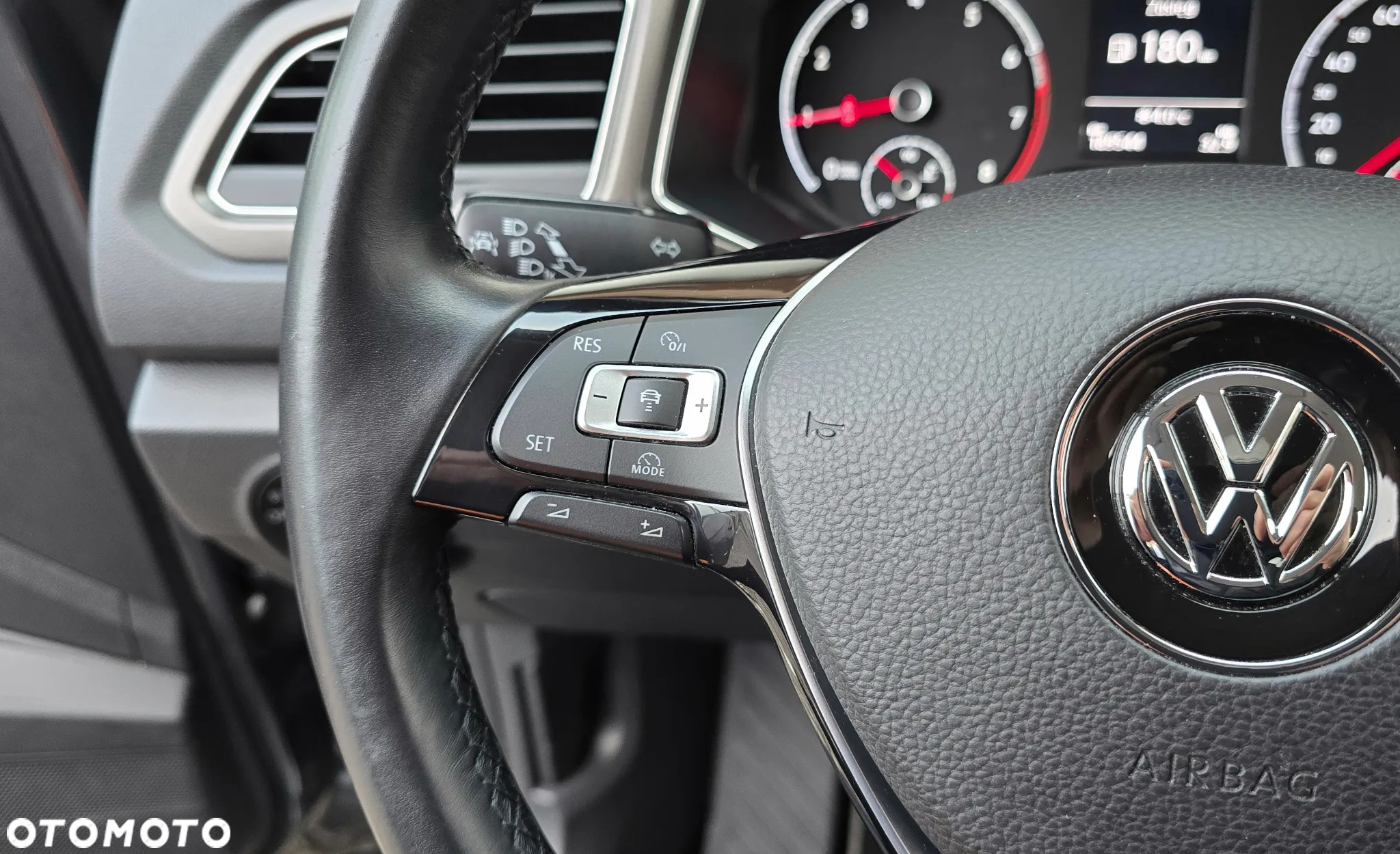 Volkswagen T-Roc 1.5 TSI Style - 22